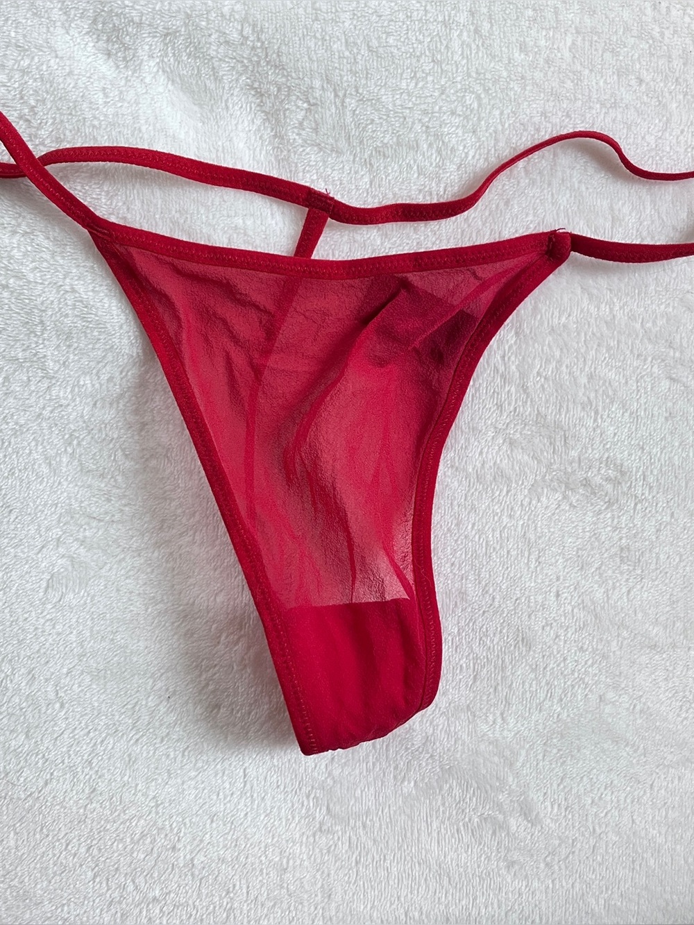 Victoria Secret Vintage y2k V-String panty Thong Medium Red 100% Silk
